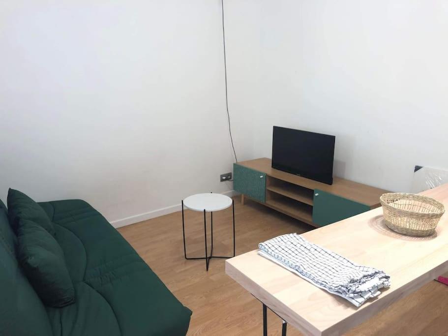 Appartamento Studio Confortable Pres De Paris Villejuif Esterno foto